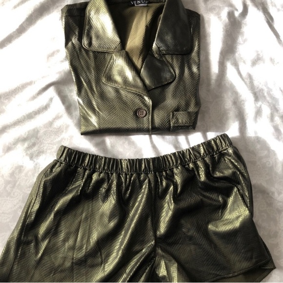 🌻 4/$25 Venus Iridescent Olive Green Snake Print PJ Set - Picture 1 of 3